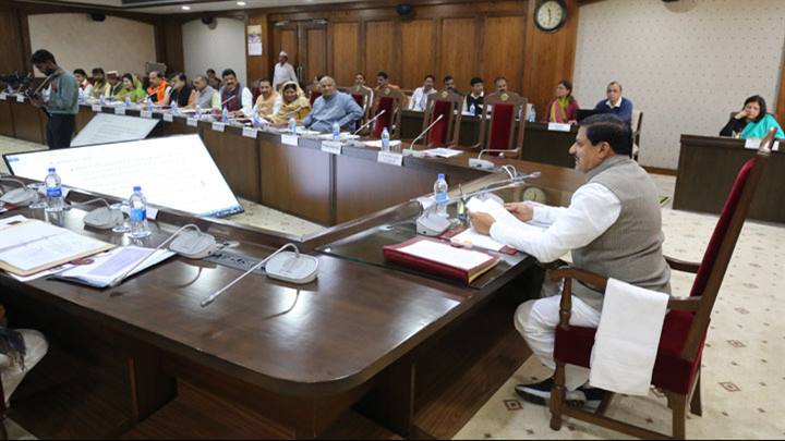 मुख्यमंत्री डॉ.मोहन यादव की अध्यक्षता मे मंत्रालय मे केबिनेट बैठक हुई।